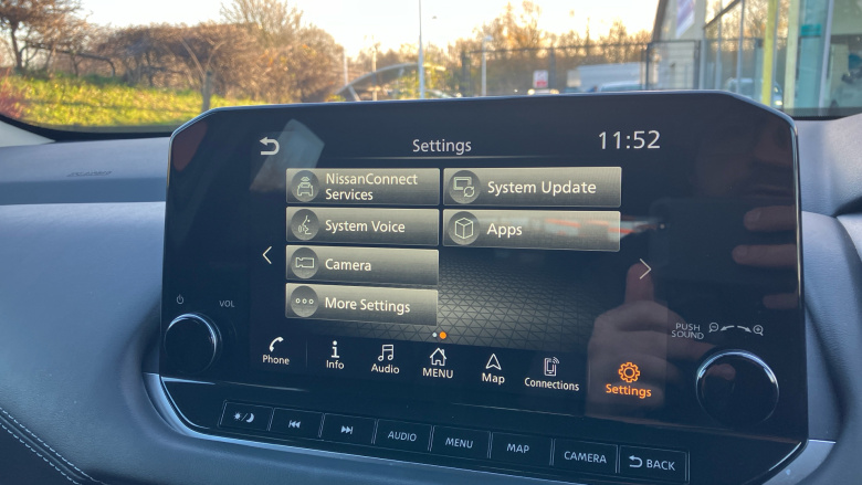 Nissan Qashqai 1.3 DiG-T MH 158 N-Connecta 5dr Xtronic Petrol Hatchback